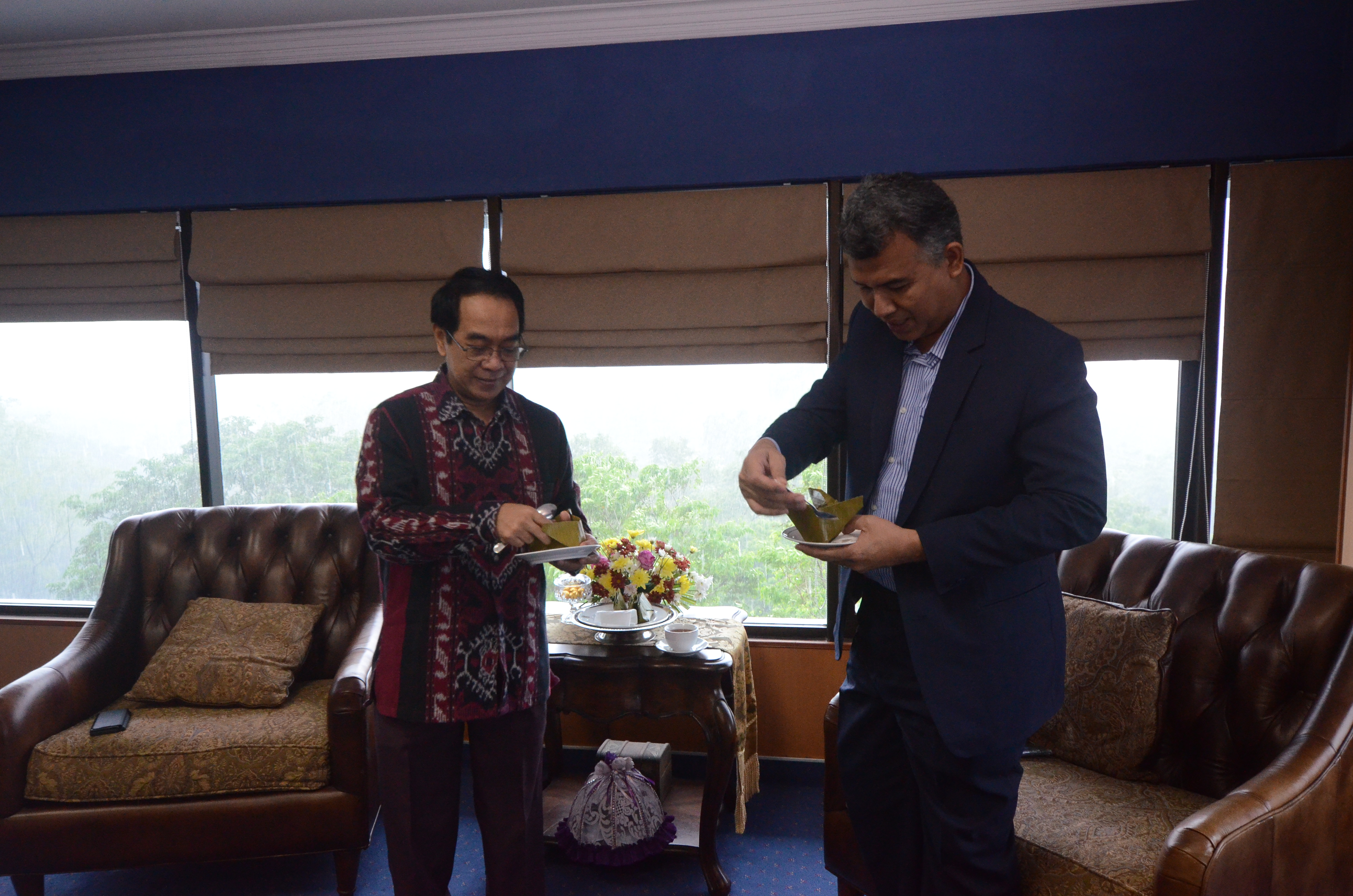 Muhibah ke Sulsel Rektor Unimal Silaturahmi ke Rektor Unhas